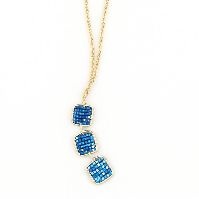 Collar Triple Cuadro