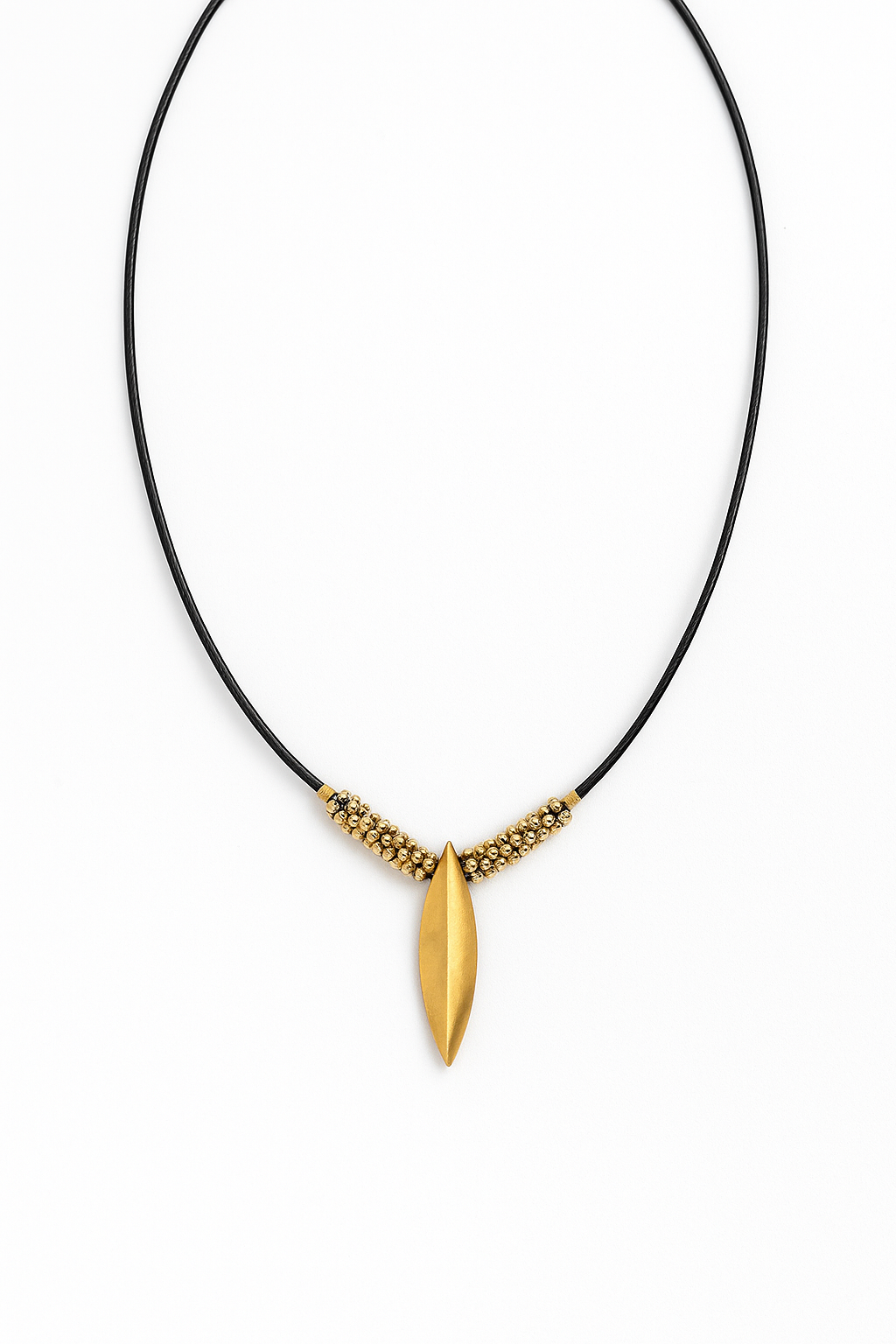 Collar Hoja